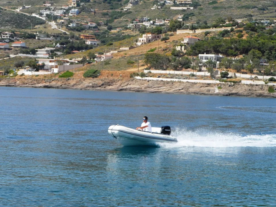 Tenders - Viper archive photograph
